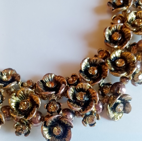 Vintage 60s Antique Gold Floral Rhinestone Statement Necklace - Picture 2 of 3